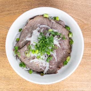 P.8 Pho Chin